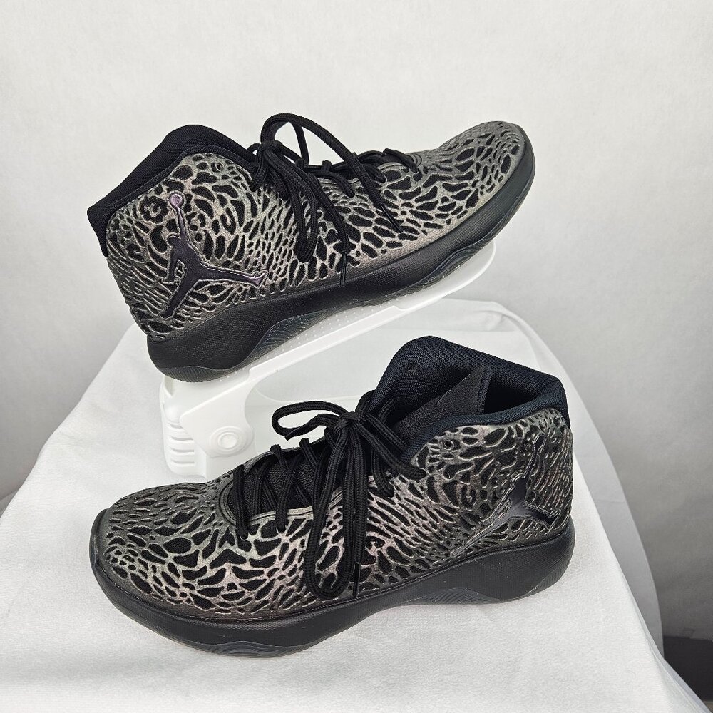 Nike Men’s Air Jordan Ultra Fly Basketball Shoes 834268-010 Size 8 Black/Gray